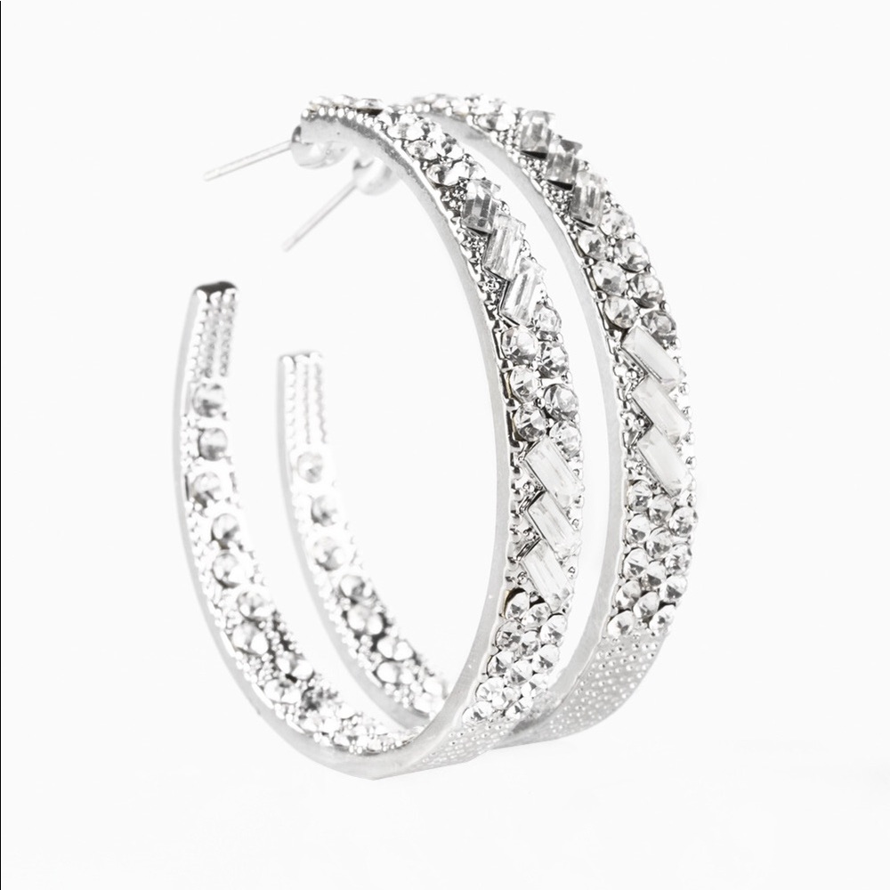 Glitzy By Association- White